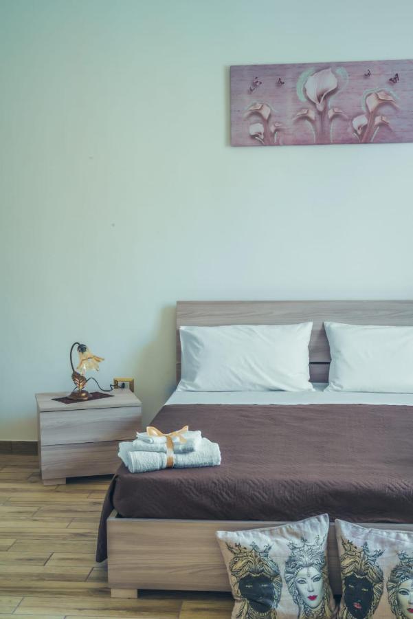 Willa La Casa Di Tina Canicattini Bagni Zewnętrze zdjęcie